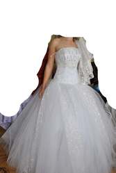 продам   красивое белое свадебное платье